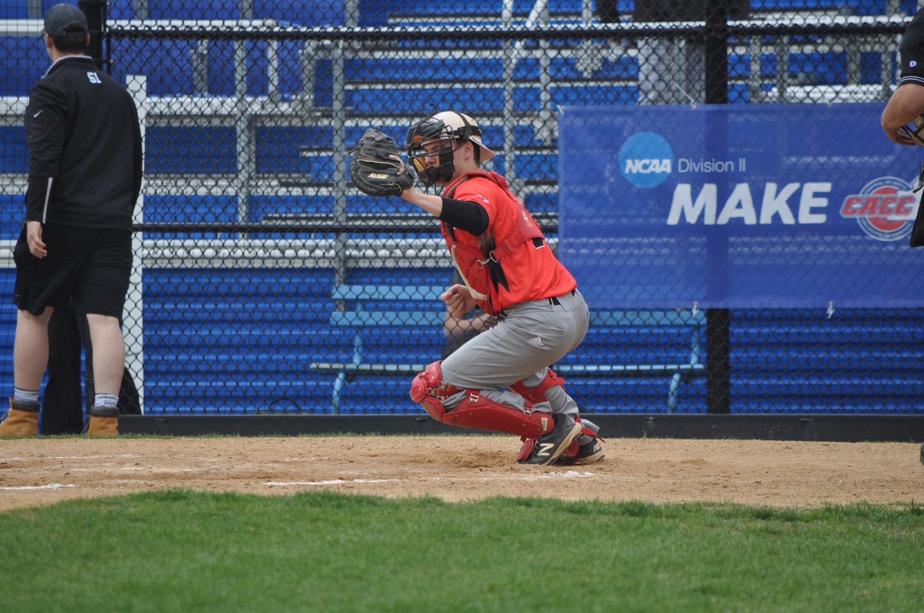 DOMINICAN SUFFERS SWEEP TO PACE UNIVERSITY