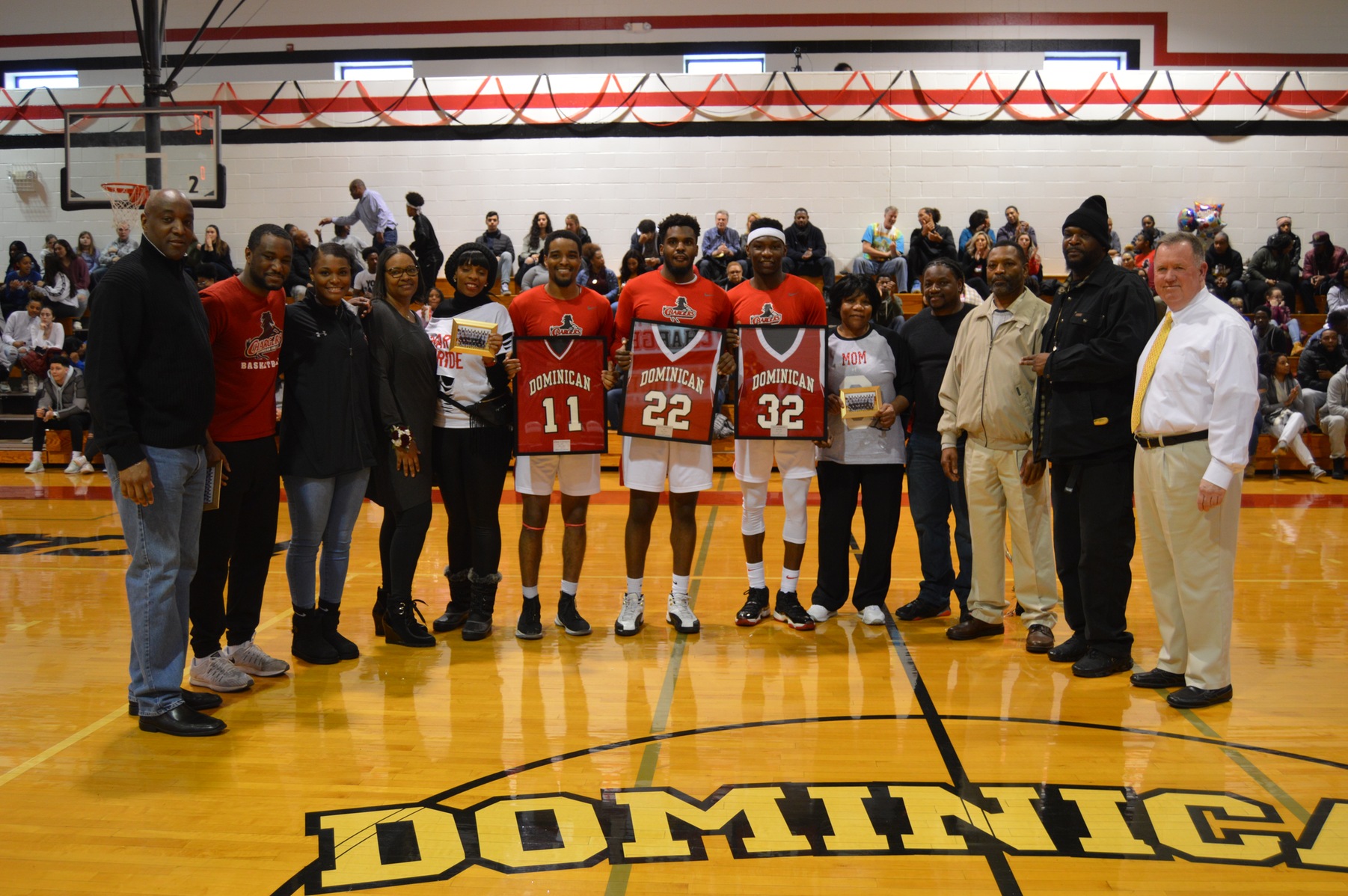 MEN'S BASKETBALL CLOSES OUT THE SEASON WITH A WIN ON SENIOR DAY