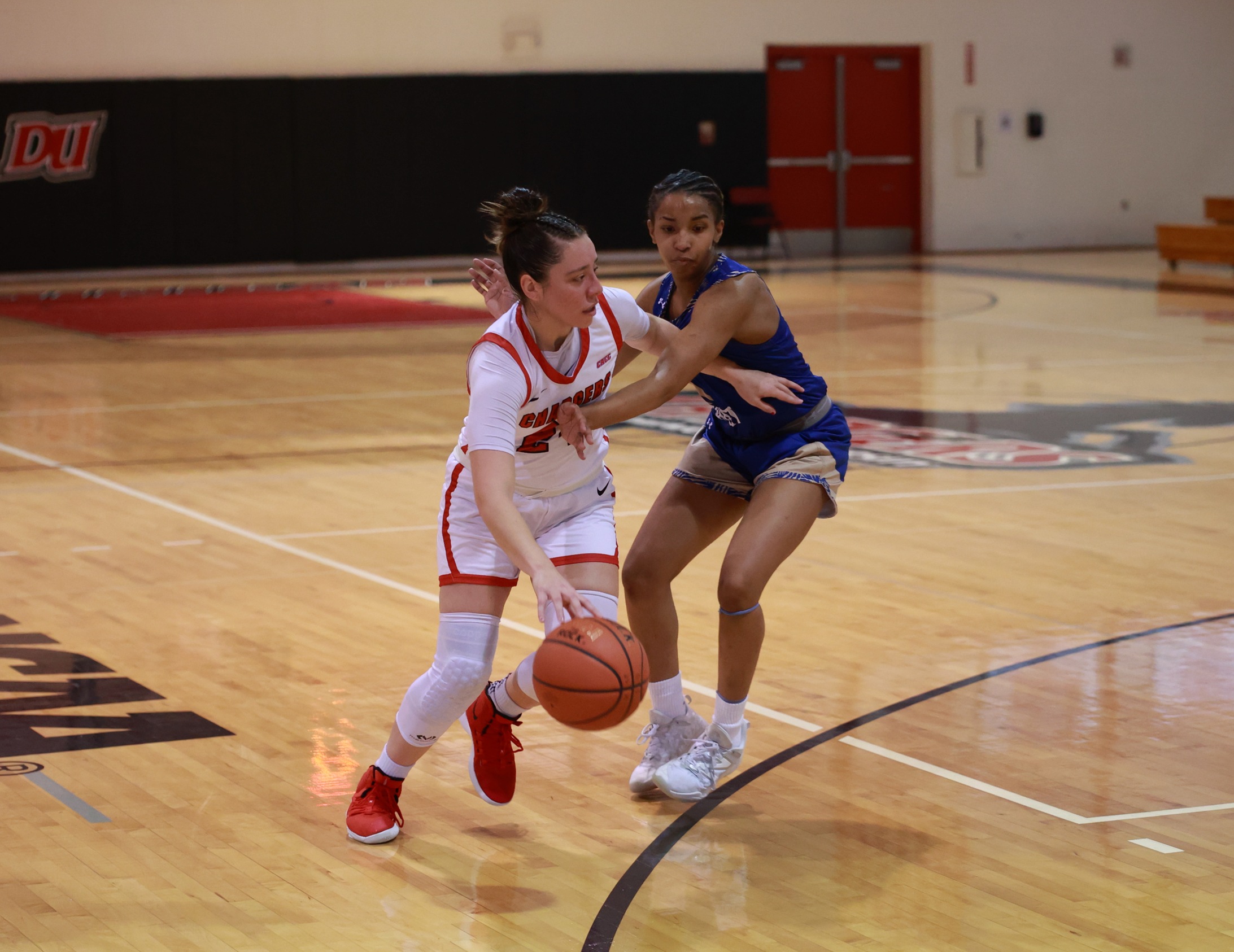 FOUR LADY CHARGERS FINISH IN DOUBLE FIGURES AS DOMINICAN DOWNS COLLEGE OF STATEN ISLAND