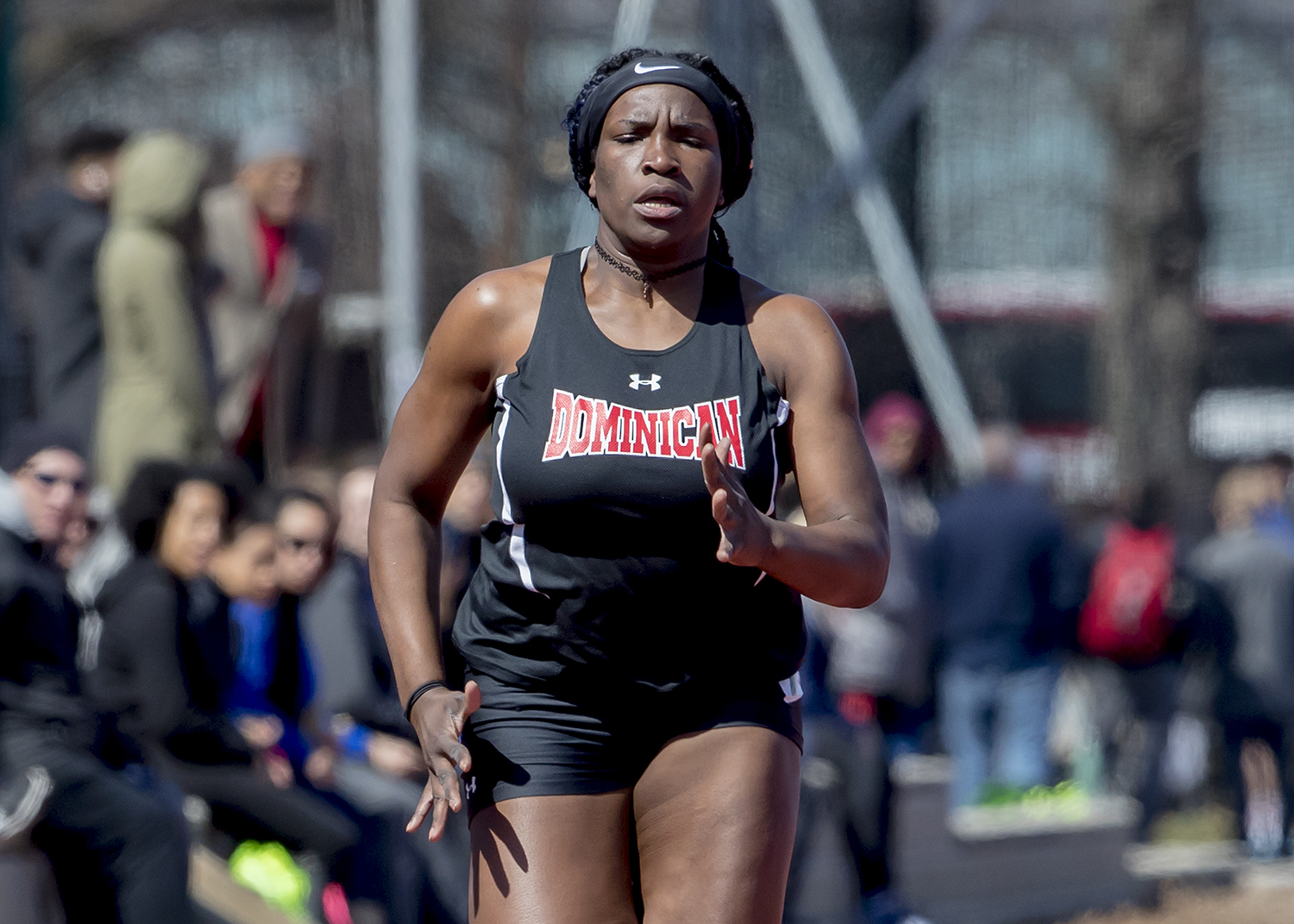 WOMEN'S TRACK COMPETE AT QUEENSBOROUGH RELAYS