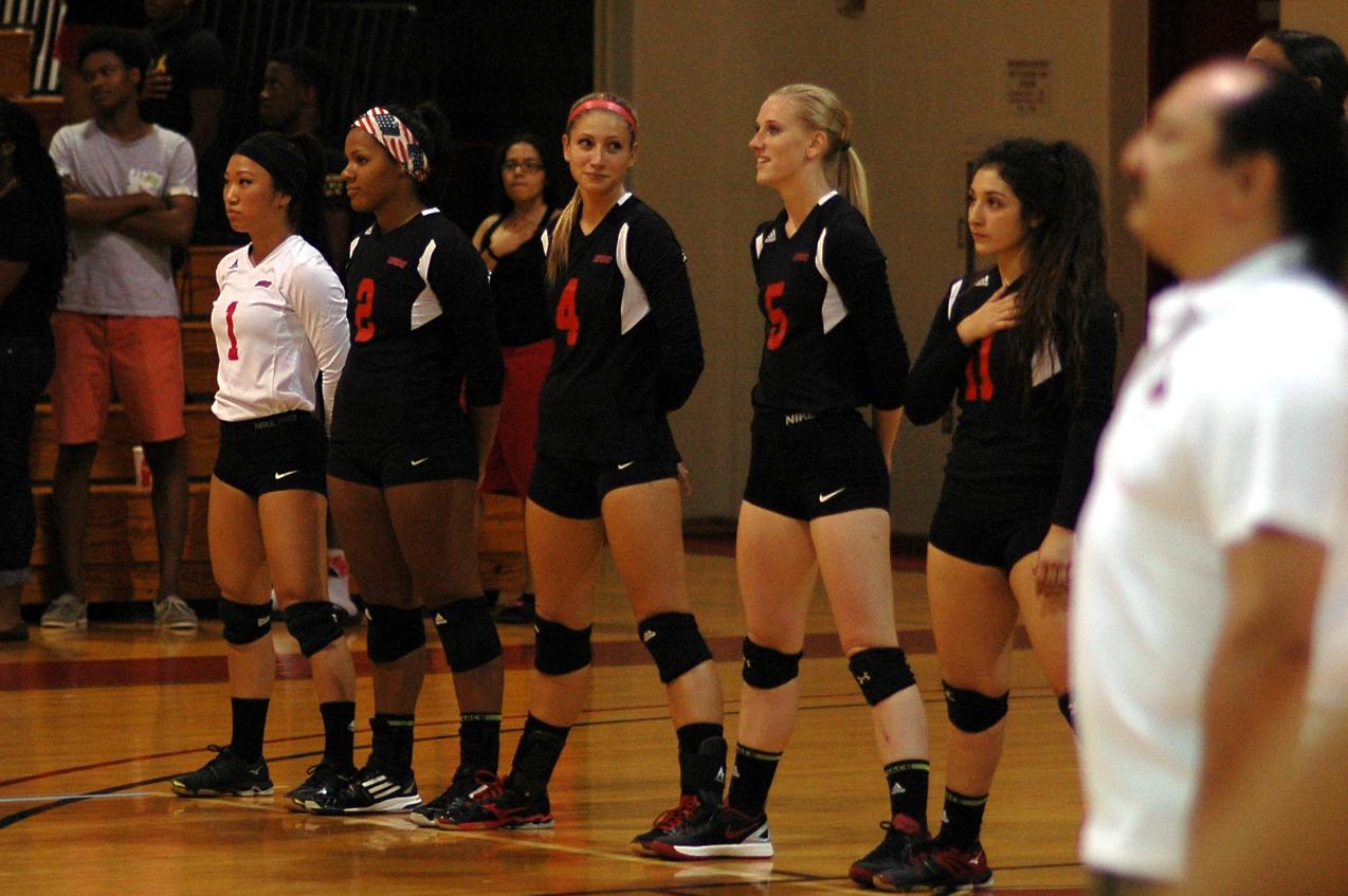 TIGERS UPEND WOMEN'S VOLLEYBALL