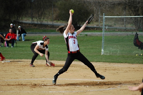 SOFTBALL SWEEPS QUEENS COLLEGE