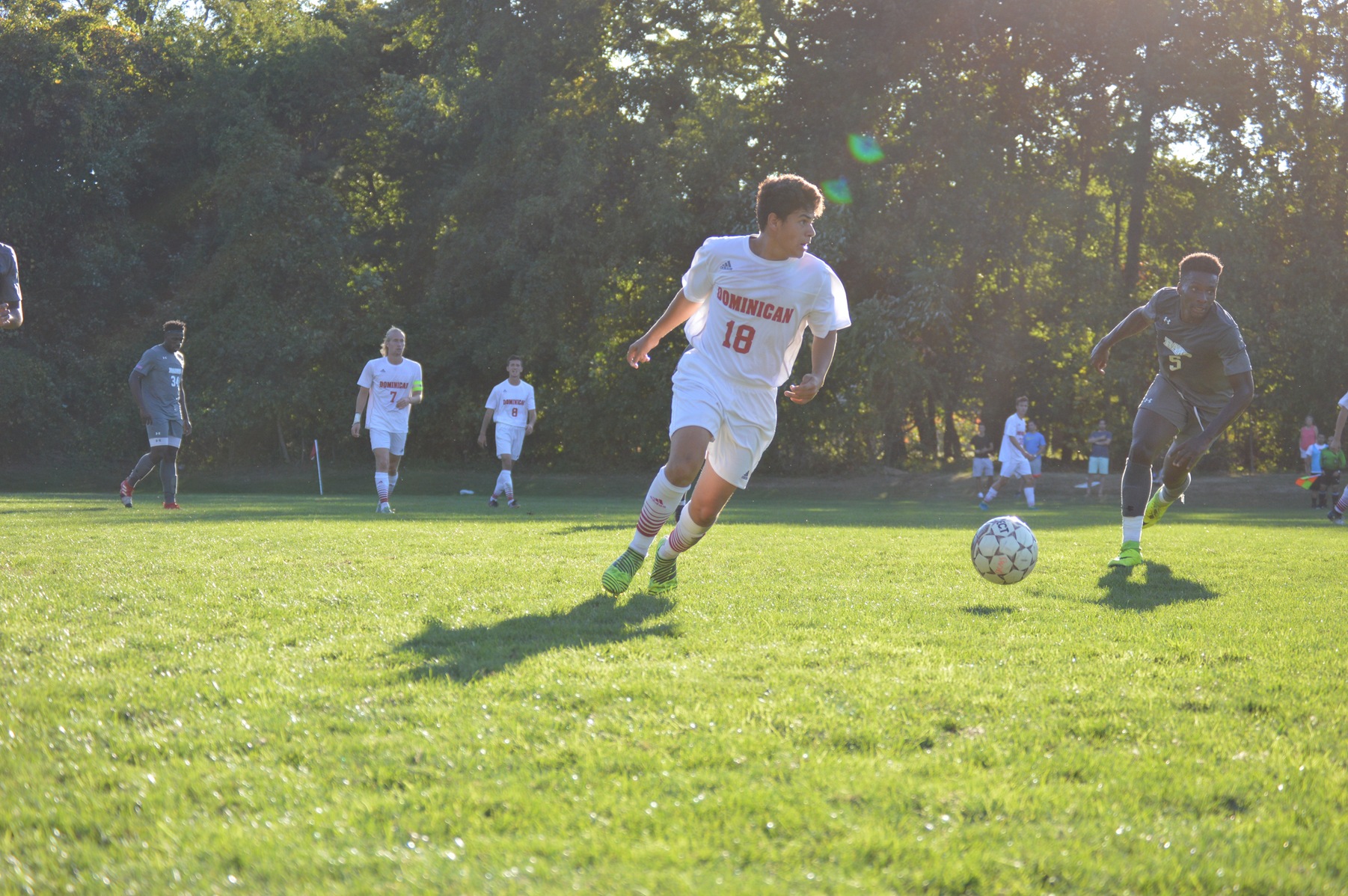MEN'S SOCCER EDGED BY GOLDEN KNIGHTS