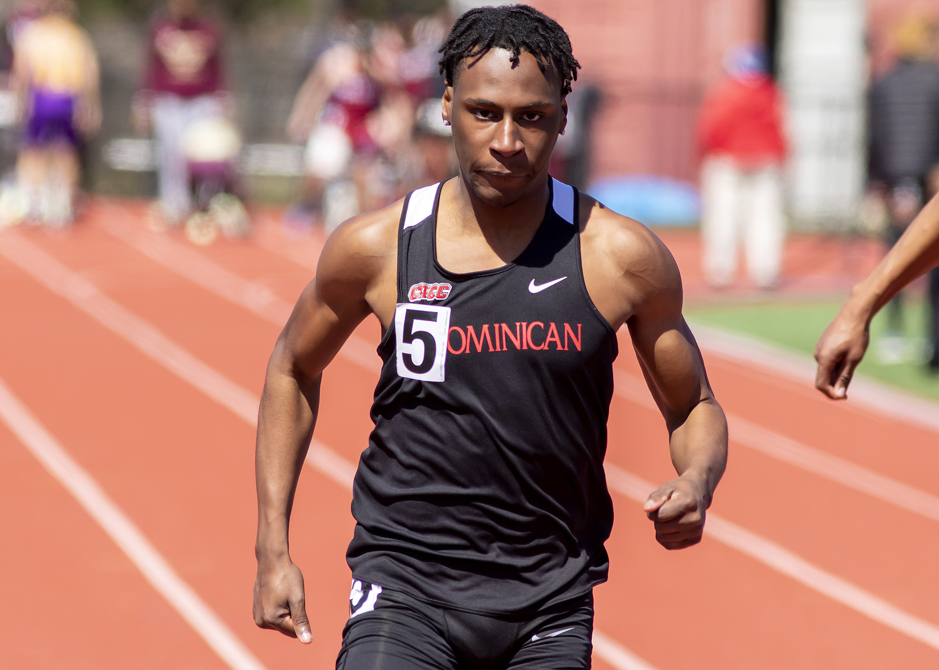 MEN'S AND WOMEN'S TRACK AND FIELD COMPETE AT FASTRACK NATIONAL INVITATIONAL