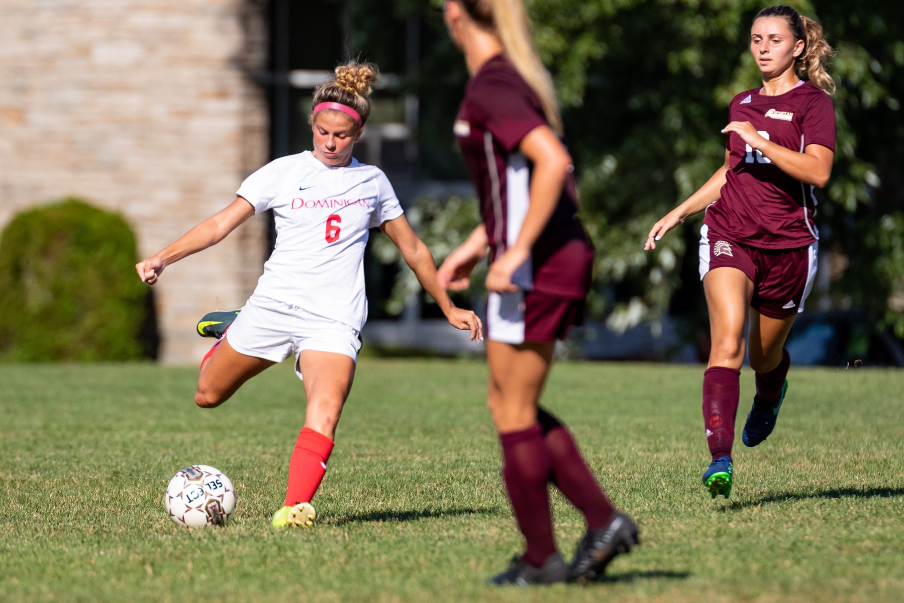 LADY CHARGERS UPEND CHESTNUT HILL COLLEGE