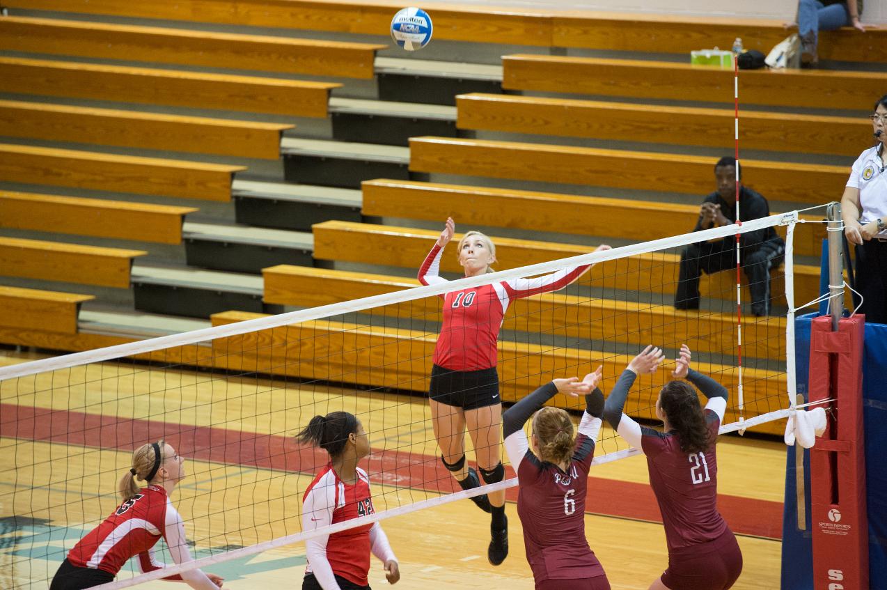 VOLLEYBALL DROPS MATCH TO CHESTNUT HILL COLLEGE