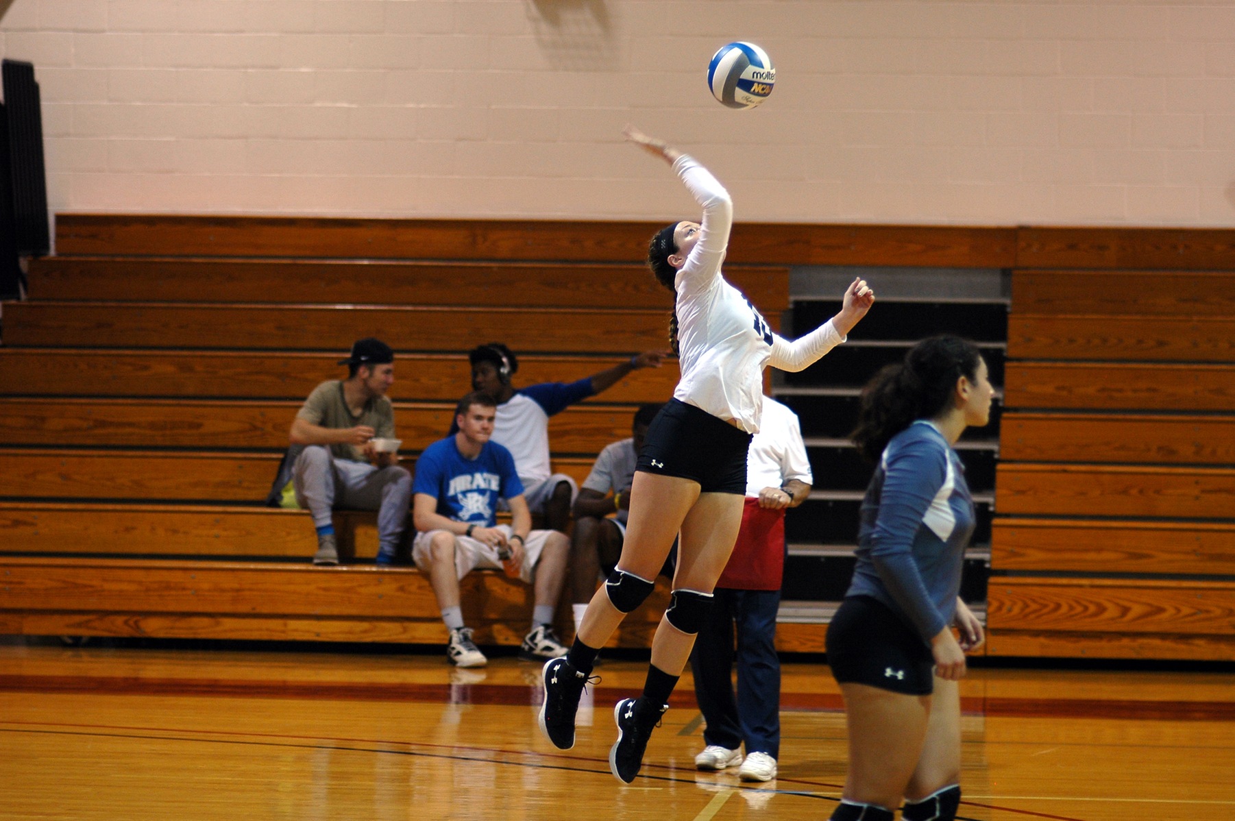 CONCORDIA CLIPS LADY CHARGERS