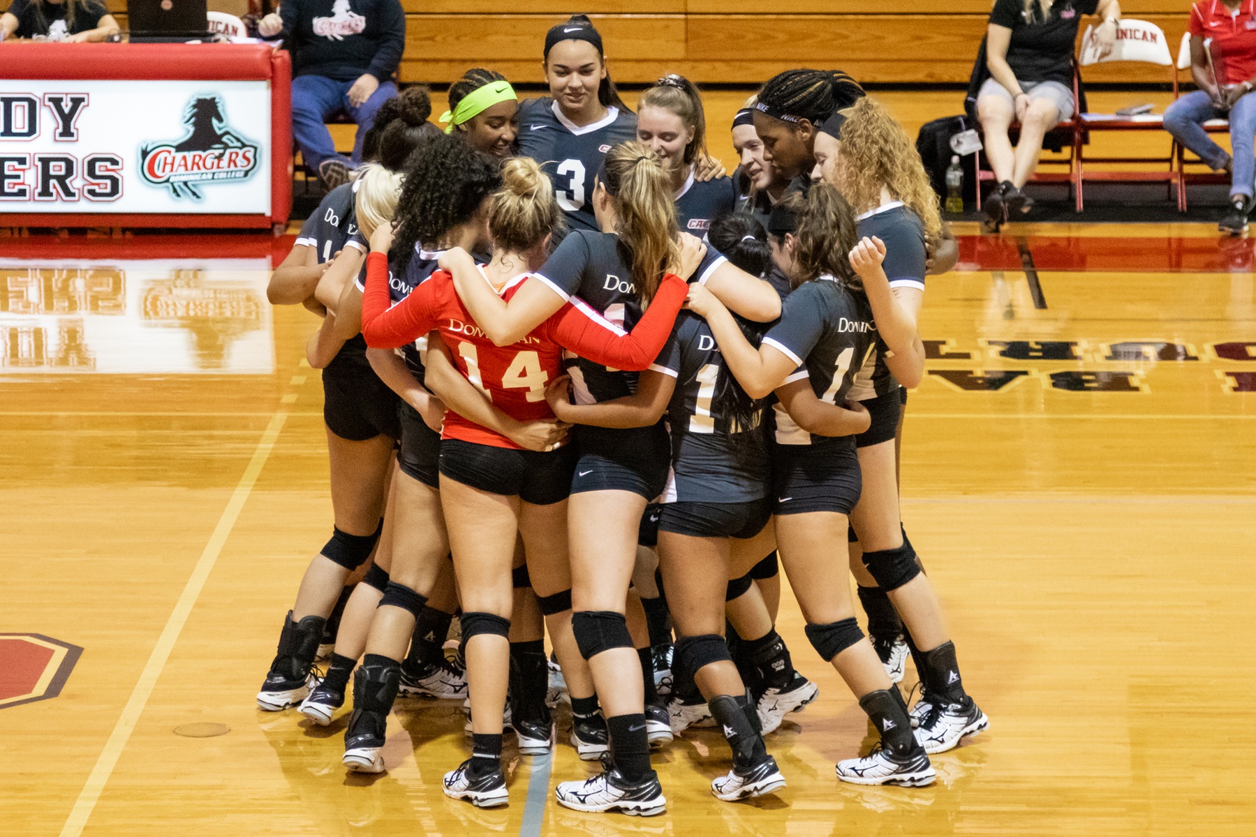 NYACK RALLIES TO DEFEAT WOMEN'S VOLLEYBALL
